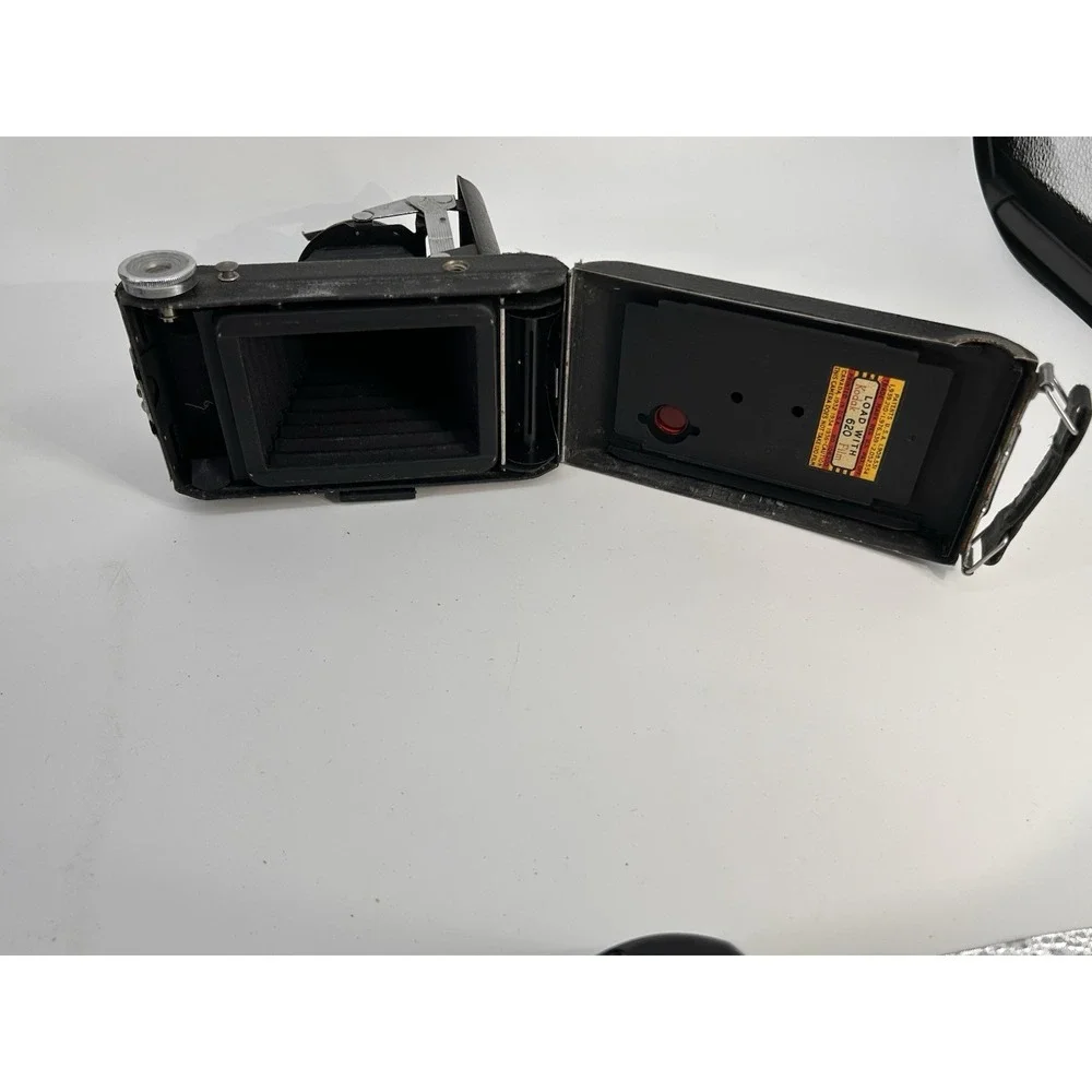Vintage Kodak Jr Six-16 Series III Folding Camera w Original Box